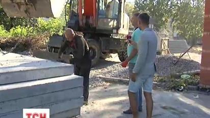 Строительный конфликт в спальном районе Киева перешел в горячую фазу