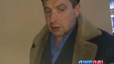 Активисты поймали пьяного полицейского во Львове