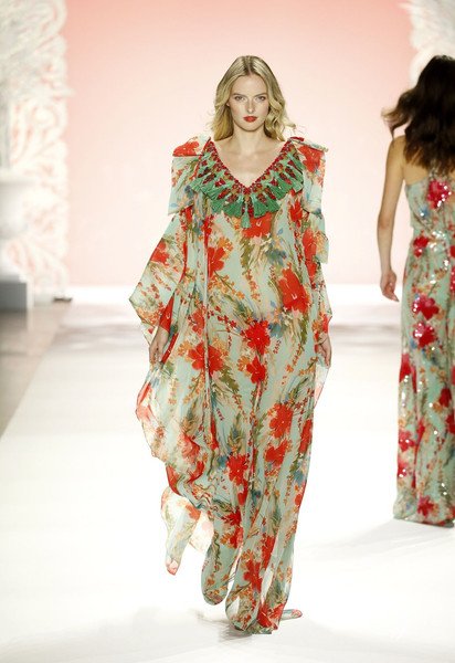 Коллекция Badgley Mischka прет-а-порте сезона весна-лето 2020 / © Credits