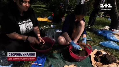 Десятки людей с лопатами и не только перекапывают древнейшие земные святые Лавры! Что происходит?