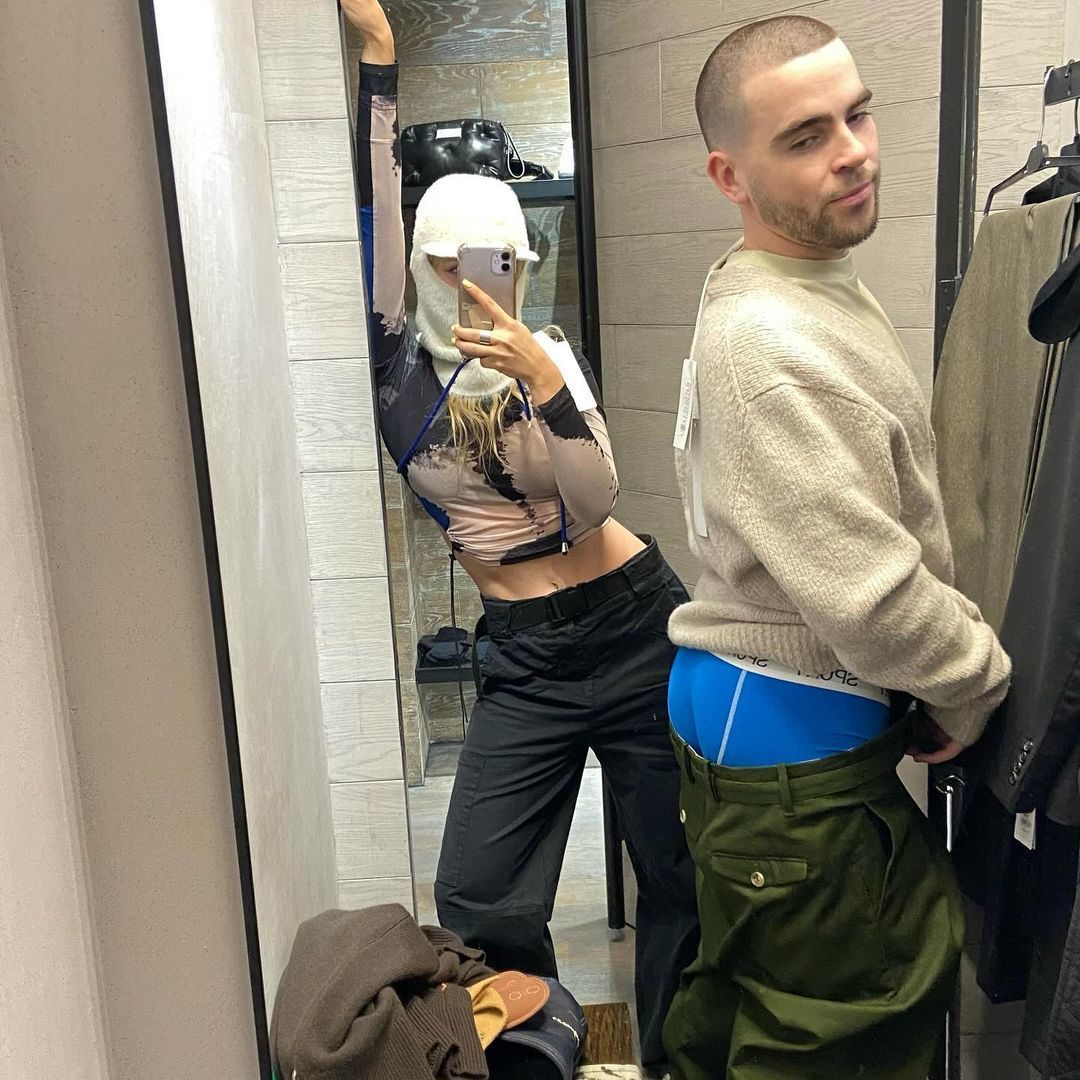 Антон Вельбой с девушкой / © instagram.com/krassavayaa