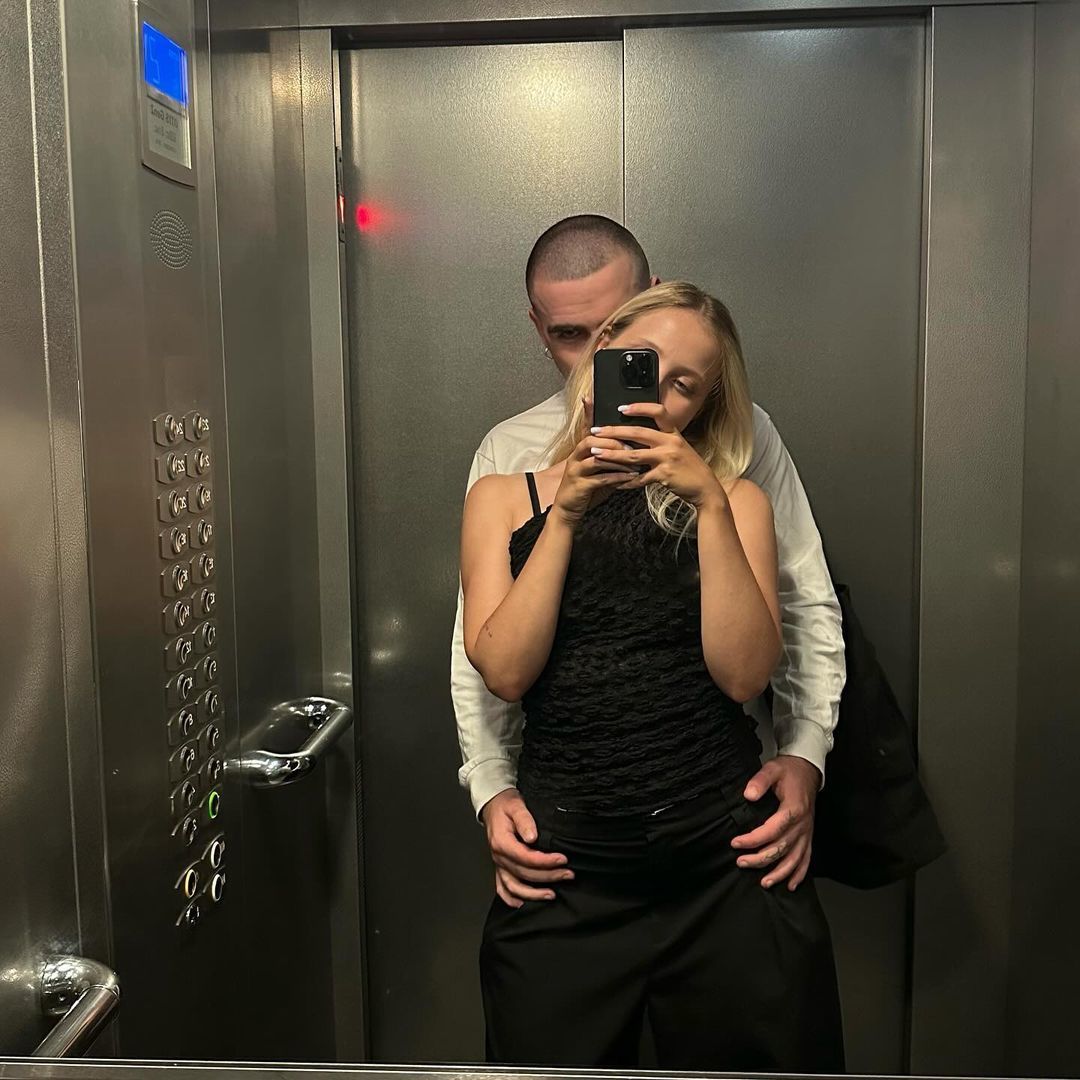 Антон Вельбой с девушкой / © instagram.com/krassavayaa