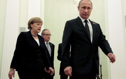 Кремль отредактировал заявление Меркель, удалив слово "преступная"