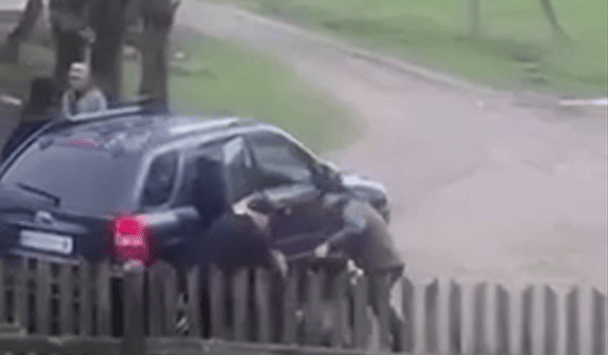 Чоловік побили ногами під час 