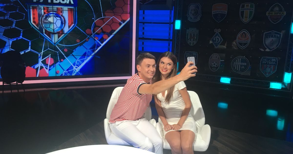 Циганик і Лобода показали вболівальникам оновлену студію "Профутболу"