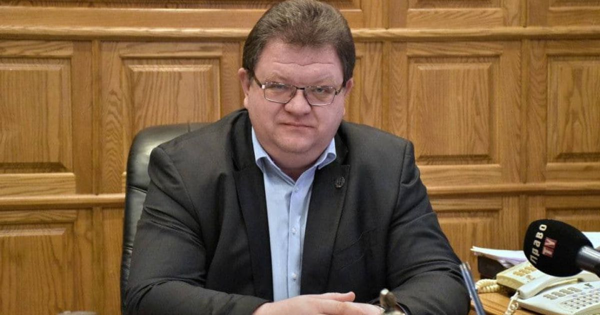 Председателя Кассационного хозяйственного суда Богдана Львова, у которого обнаружили российское гражданство, не уволили