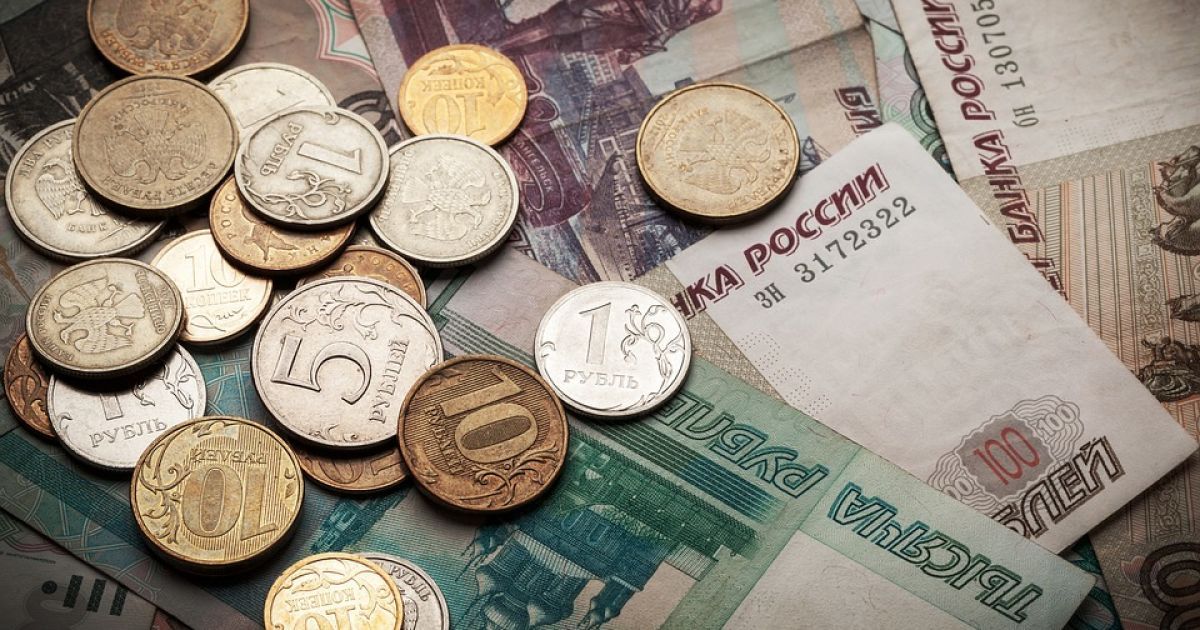 У РФ різко обвалився рубль