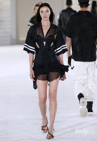 Коллекция Alexander Wang прет-а-порте сезона весна-лето 2019 / © East News