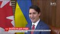 Гройсман під час візиту до Канади подарував прем'єру шкарпетки українського виробництва