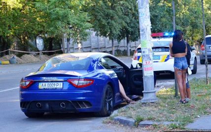 У Києві поліція перехопила мажора на Maserati, який тікав на шаленій швидкості