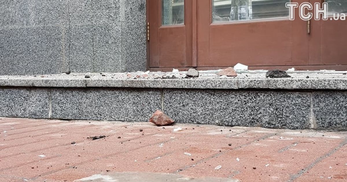 потрощена будівля "Росспівробітництва"_14 / © Фото Івана Гребенюка/ТСН