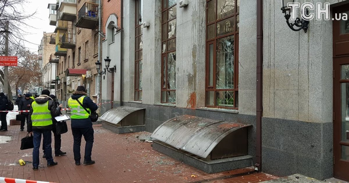 потрощена будівля "Росспівробітництва"_10 / © Фото Івана Гребенюка/ТСН