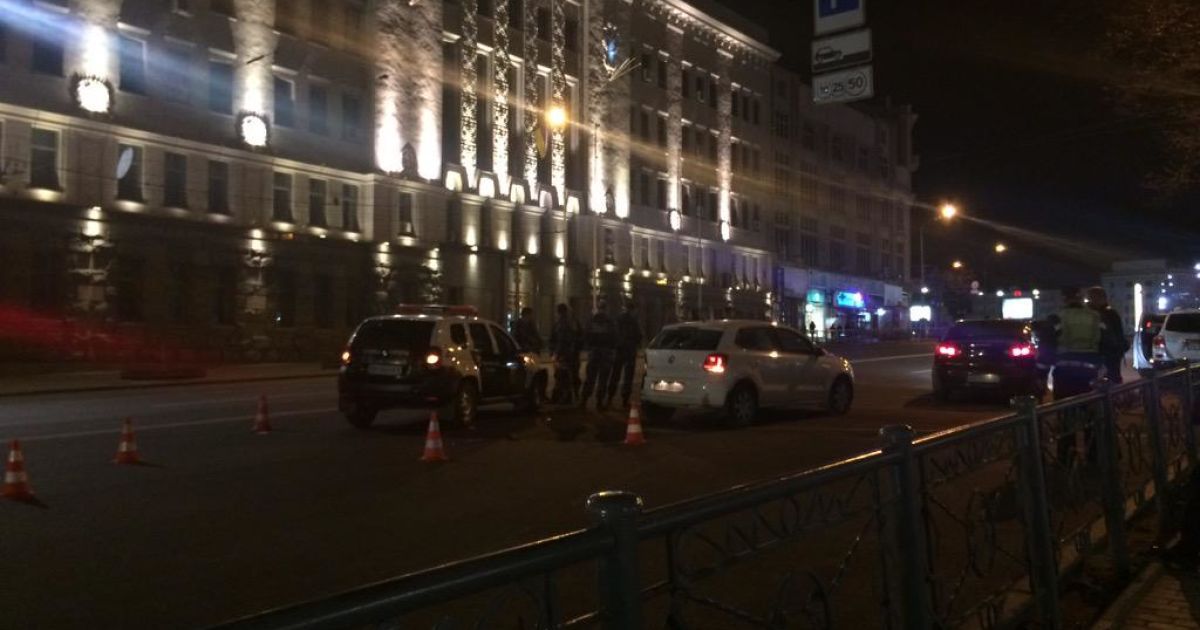 Во время преследования неизвестных машина частной фирмы попала в ДТП