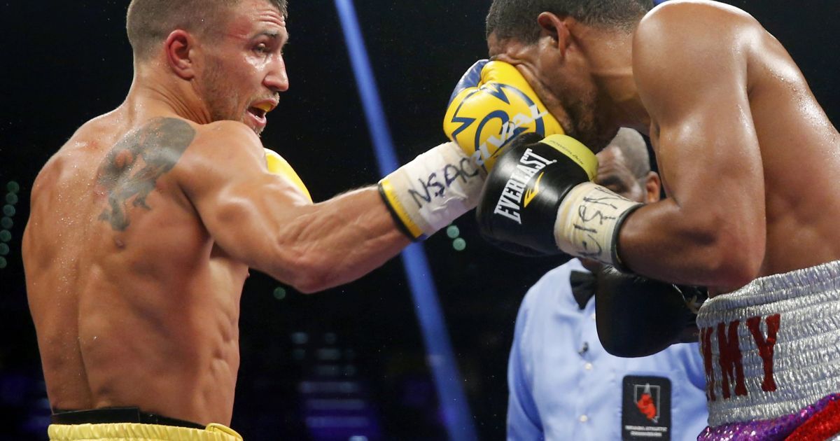 Ломаченко "уничтожил" Родригеса / © Reuters