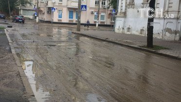 Ранок на Подолі після зливи / © фото: Юлія Желонкіна