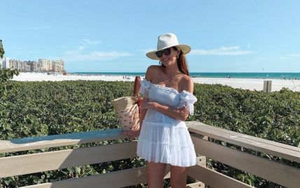 В белом мини-платье: беременная Олеся Стефанко похвасталась пляжным луком