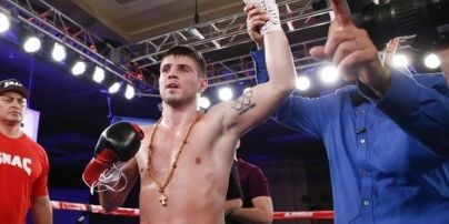Український боксер Хитров здобув 13 перемогу на професійному рингу