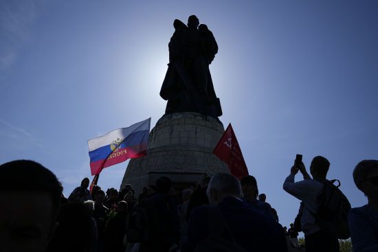 В Росії третина громадян вважає, що Сонце обертається довкола Землі
