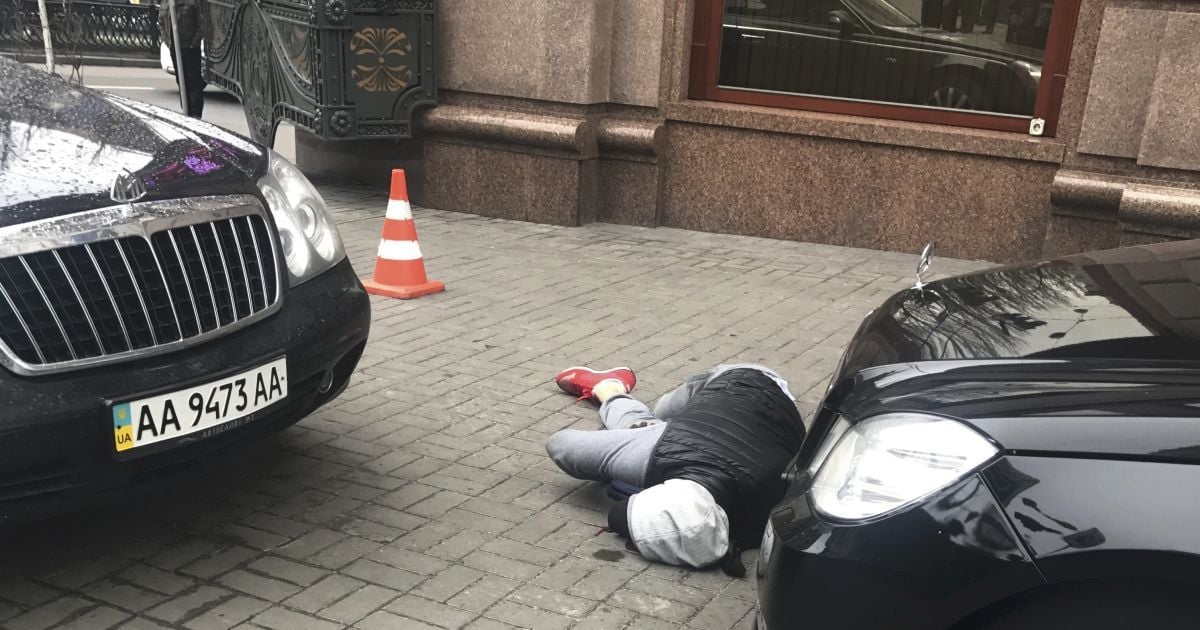 Незадовго до вбивства вороненкова його кілер навідувався до окупованого донецька - луценко