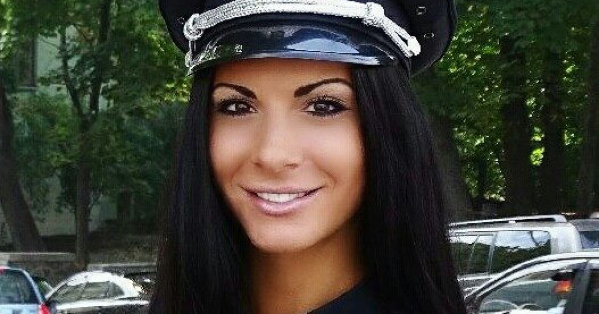 Самая сексуальная патрульная Киева завела собственный Youtube-канал