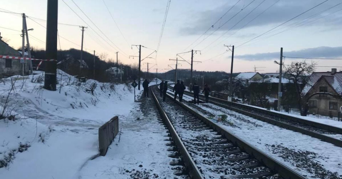 У Львові поїзд збив людину