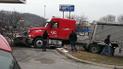 Пес за кермом спричинив аварію