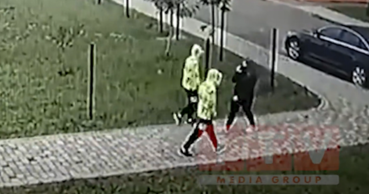 Захотели попробовать жестокость: в Ровно одному из братьев-близнецов, которые напали с ножом на прохожую, сообщено о подозрении