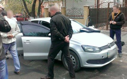 На Хмельниччині затримано заступника начальника поліції під час отримання хабара