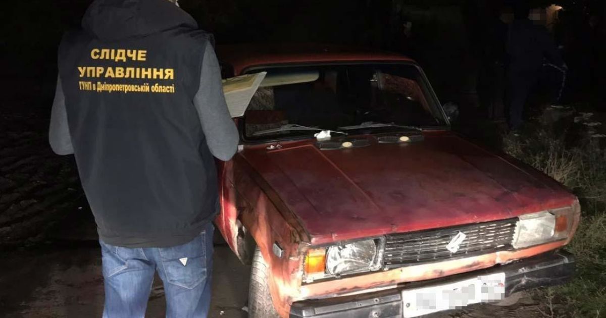 Били і вимагали вигаданий борг: під Дніпром двоє чоловіків захотіли отримати від іншого 17 тисяч гривень