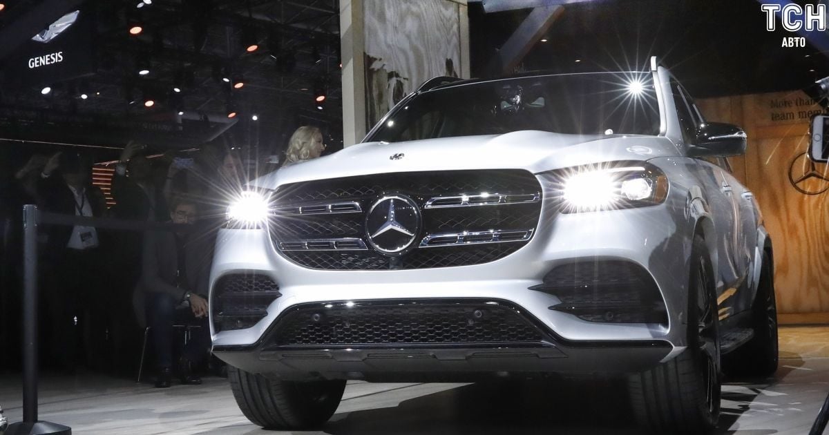 Mercedes-AMG представил флагманский гибридный кроссовер GLS