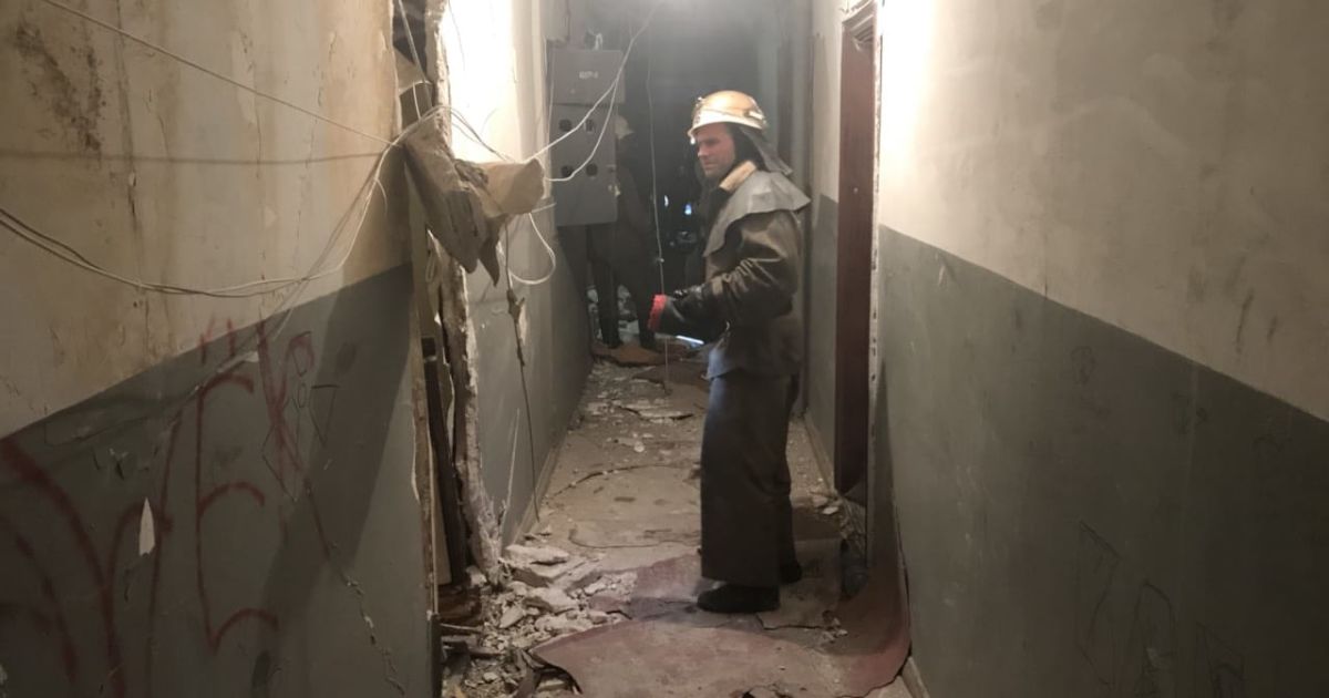 В Кривом Роге взрывом развалило две квартиры, трое людей травмированы