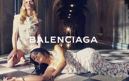 Зои Кравиц стала лицом весенне-летней коллекции Balenciaga