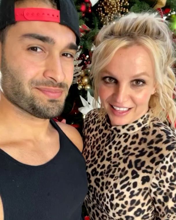 Бритни Спирс с мужем Сэмом Асгари / © instagram.com/britneyspears