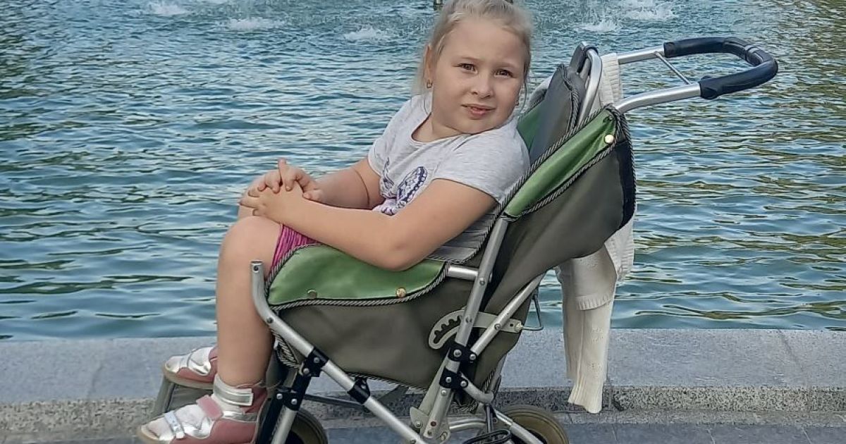 На помощь небезразличных в проведении операции для дочери Яны надеется ее мама