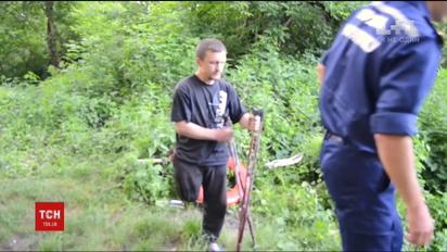 На Рівненщині врятували чоловіка з інвалідністю, який прожив дві доби на безлюдному острові