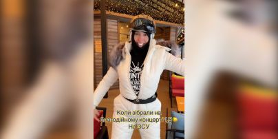 Оля Полякова потанцевала в горнолыжном костюме