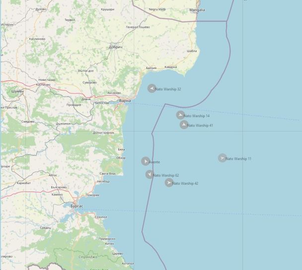 Как отмечают в мониторинговой группе BlackSeaNews, очисткой транспортного коридора от мин занимаются семь кораблей — один румынский и шесть болгарских.