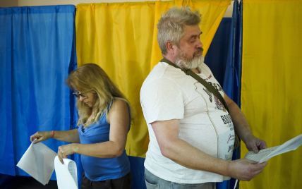 Як проголосували Дніпро і Одеса: "Слуга народу" збирає максимум у місцевих округах
