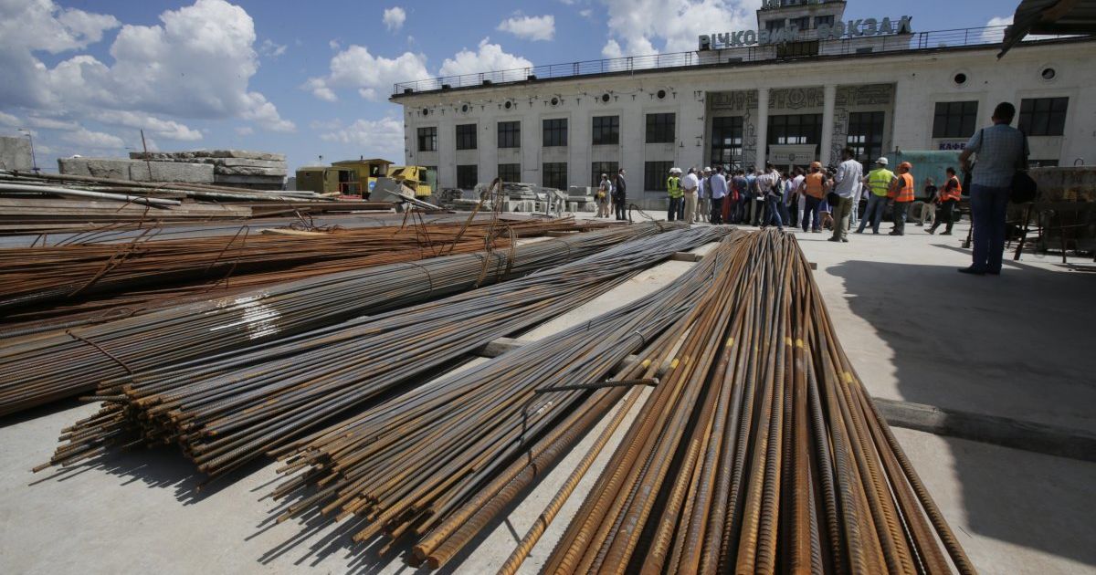 Бродский и Шуфрич сделают из речного вокзала в Киеве ресторанную галерею