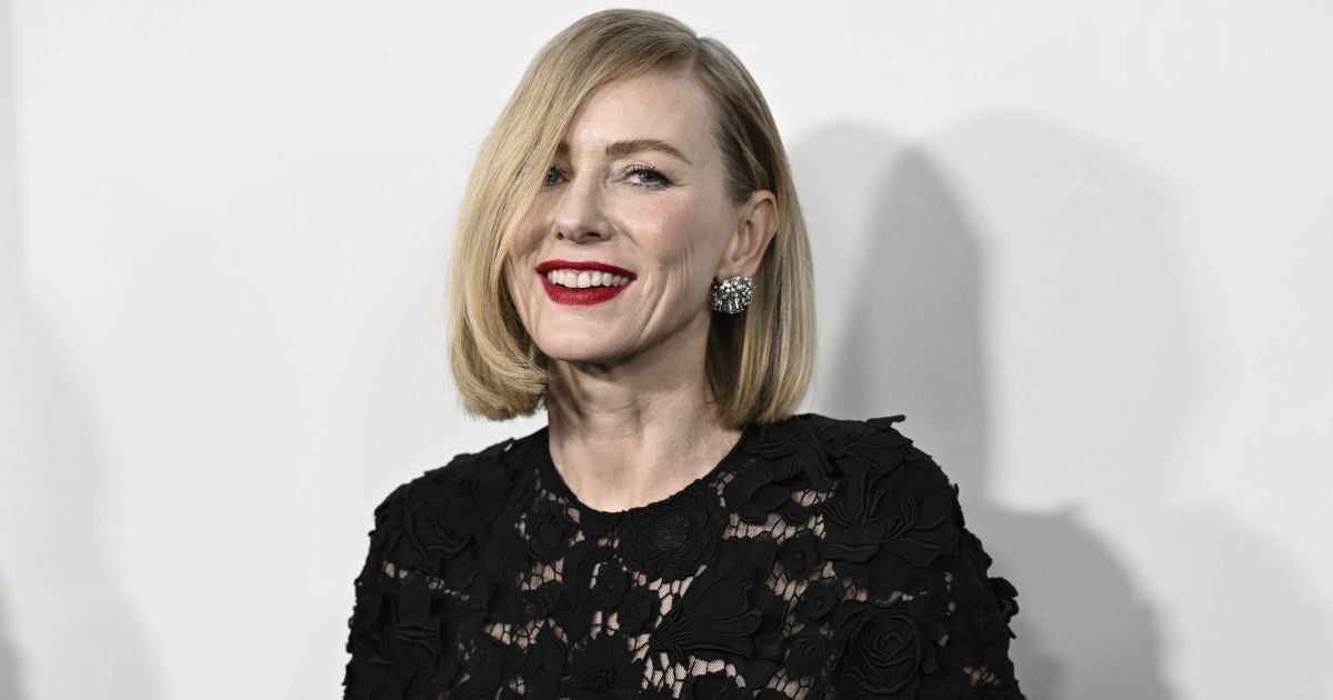 Наомі Воттс