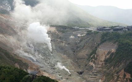В Японии предупреждают о высоком уровне опасности из-за активного пробуждения древнего вулкана