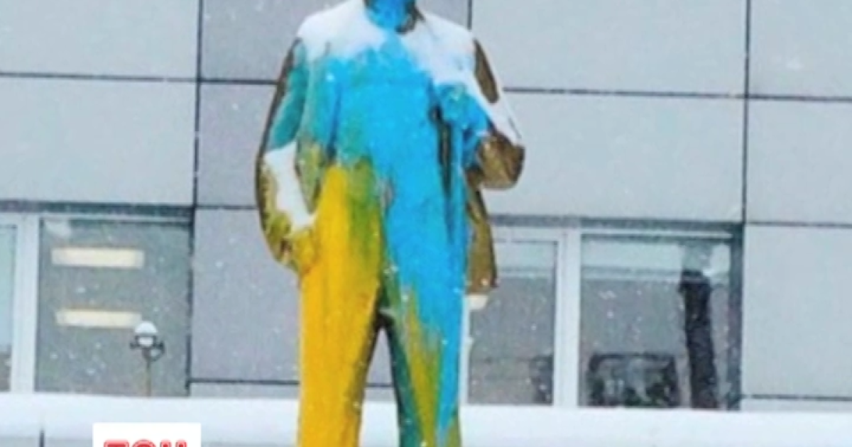 За сине-желтые памятники жители Новосибирска получили реальные сроки