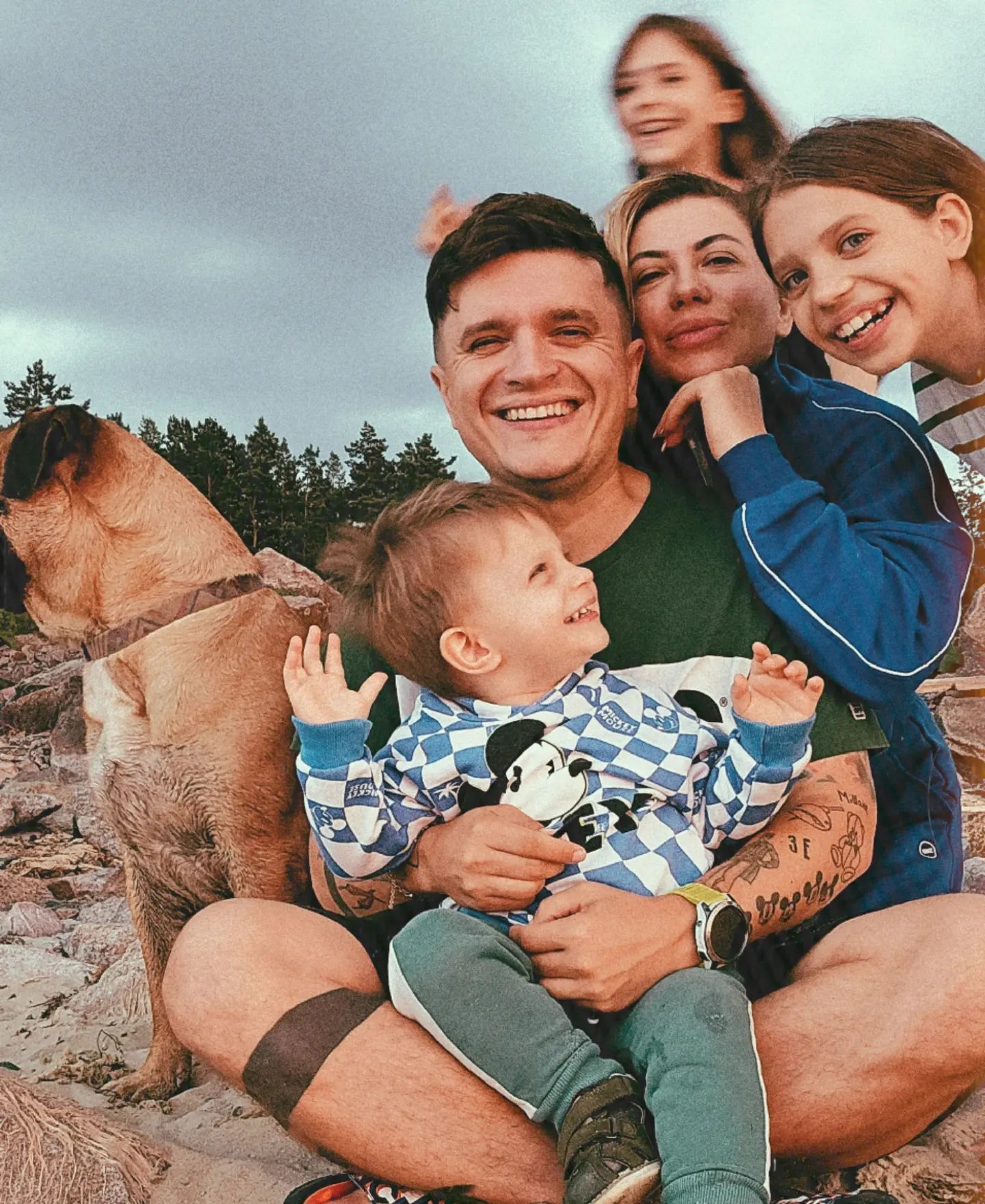 Анатолий Анатолич с семьей / © instagram.com/anatoliyanatolich