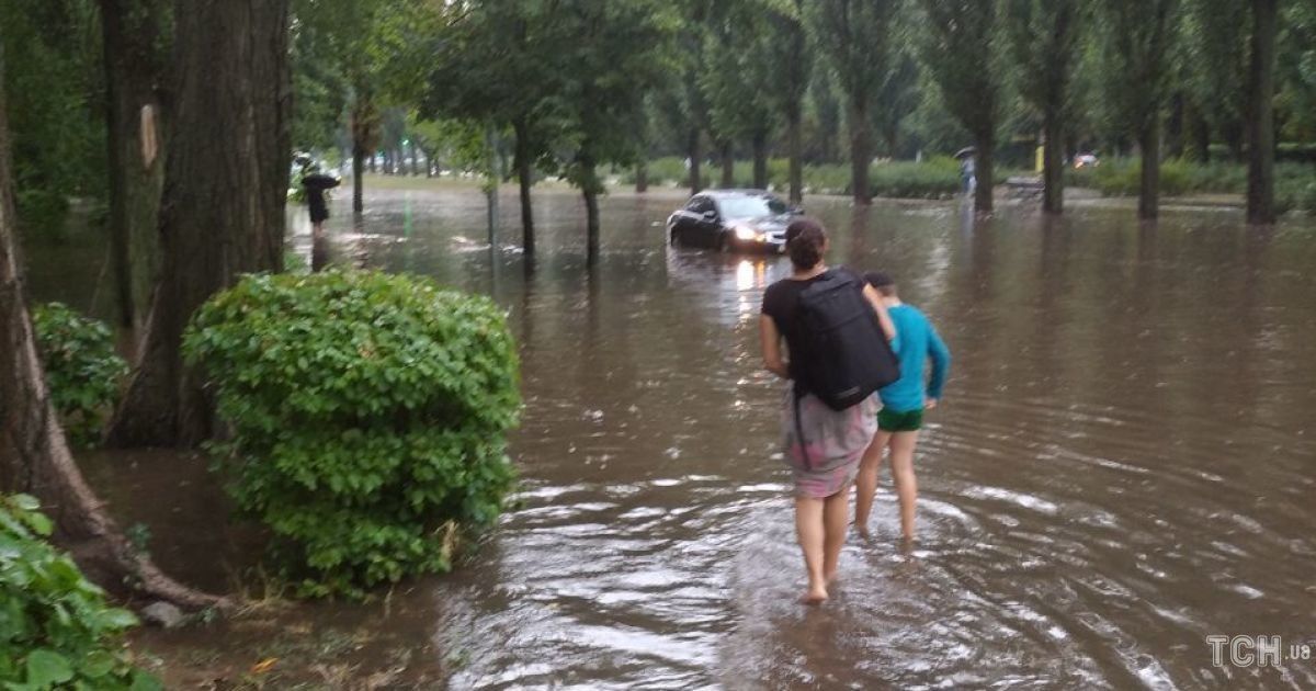 У Києві на 21 липня оголошено перший рівень небезпечності: як уберегтися