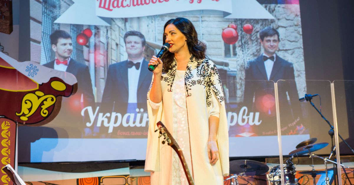 Витвицкая провела концерт для военных и капелланов / © пресс-служба канала "1+1"