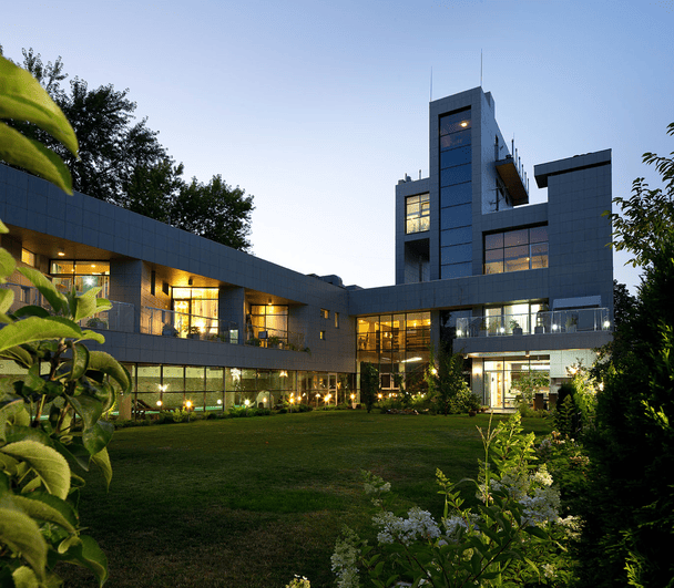 Самый большой частный дом в Украине построили в Днепре/ Фото: ArchDaily