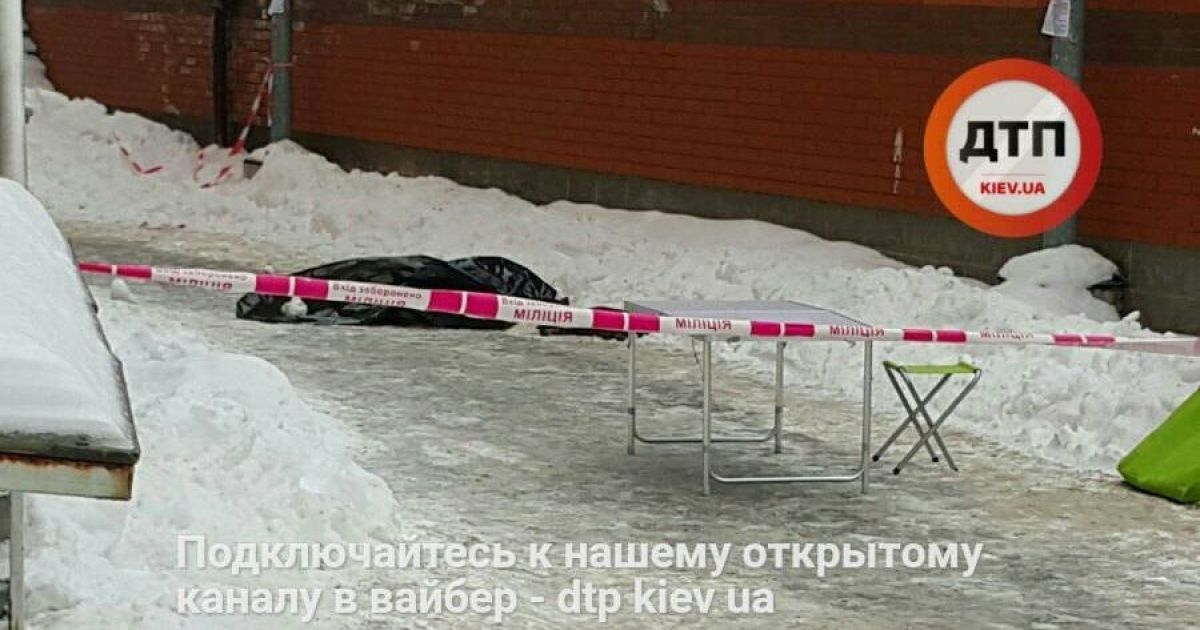 у києві жінка з дитиною викинулася з вікна_4 / © Facebook/Влад Антонов