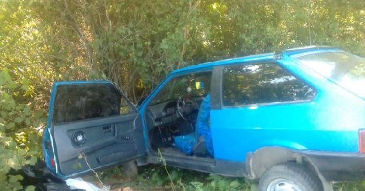 На Львовщине автомобиль наехал на туристическую палатку