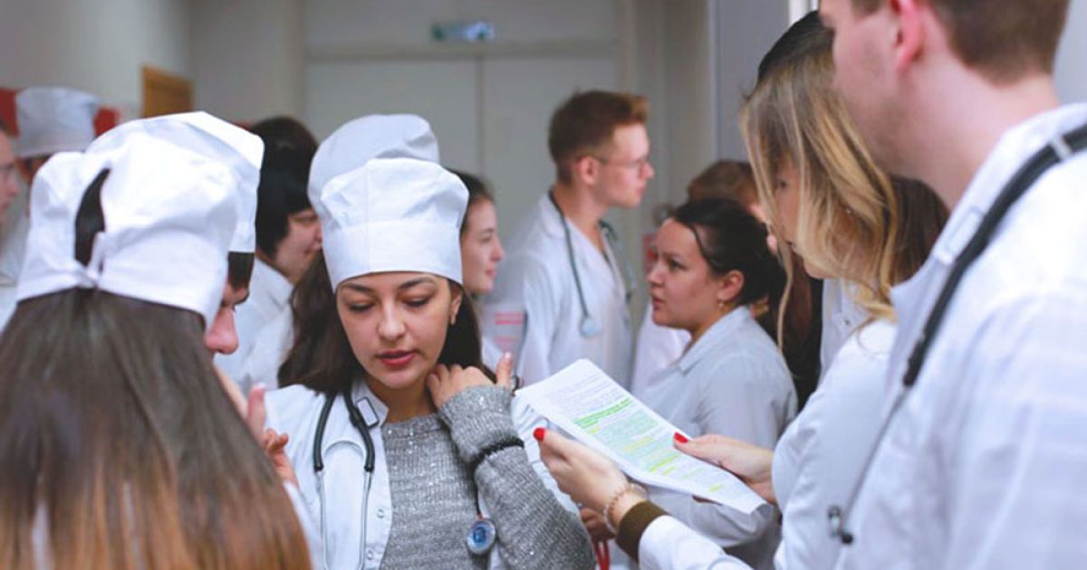 Студентів-медиків хочуть залучити до лікування хворих на COVID-19 у Тернопільській області