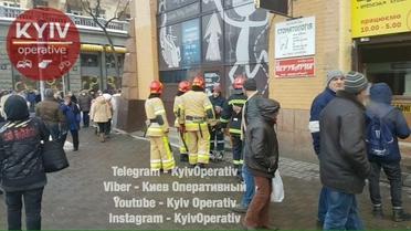 пожежа бесарабський ринок_2 / © Facebook/Киев Оперативный
